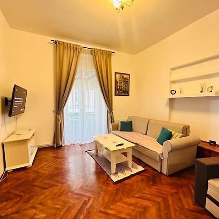 Hidden Gem In The Old Town Apartment Timisoara Luaran gambar