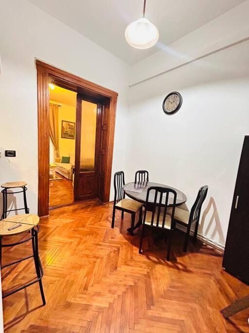 Hidden Gem In The Old Town Apartment Timisoara Luaran gambar